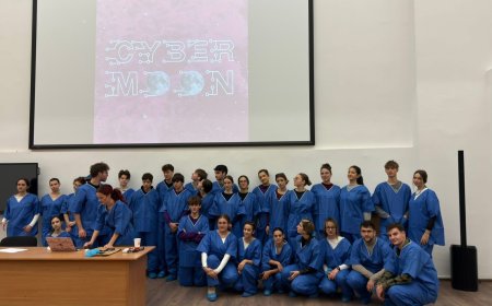 Tineri pasionați de tehnologie și medicină explorează inovațiile viitorului