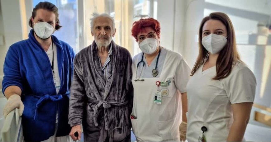 CENTENARUL CARE A TRECUT PESTE SEPSIS