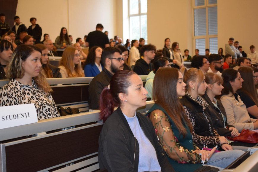 Silviu Hurduzeu transmite un mesaj de Ziua Internațională a Studenților