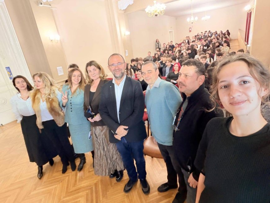 Colegiul Național Bănățean a deschis seria „Întâlniri memorabile” cu Claudiu T. Arieșan