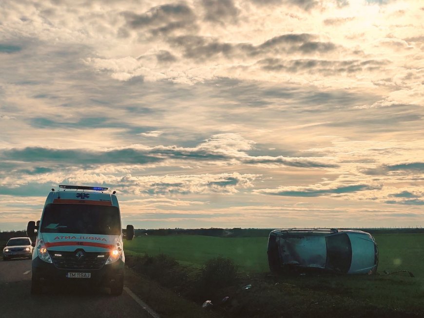 Accident cu doi răniți între Carani și Sânandrei