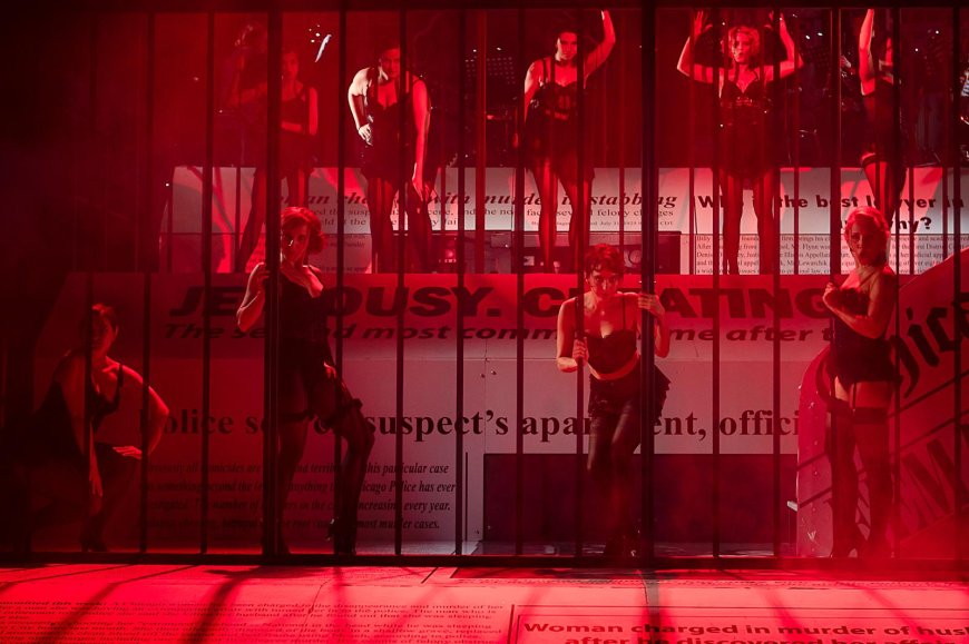 Decembrie la Teatrul Maghiar de Stat „Csiky Gergely”: o lună marcată de premiera unui spectacol bazat pe un text mereu actual