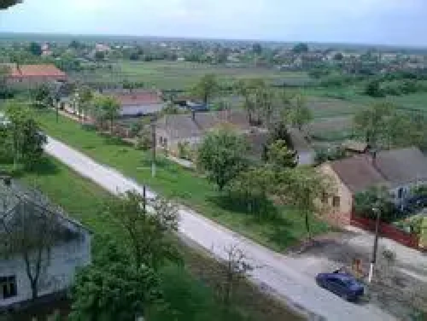 REȚINUT DUPĂ CE A INTRAT FĂRĂ DREPT ÎN CASA PĂRINȚILOR
