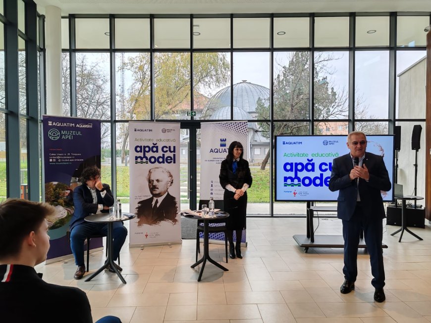 Aquatim din, în și pentru comunitate
