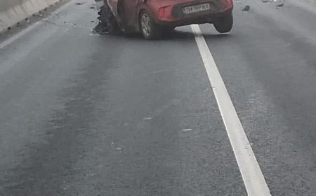 A IEȘIT DE PE BANDĂ ȘI S-A IZBIT DE ALT AUTOTURISM