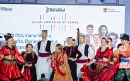 VIDEO: REPETIȚII INTENSE PENTRU SPECTACOLUL „CÂNTEC DE SĂRBĂTOARE” DE LA TIMIȘOARA