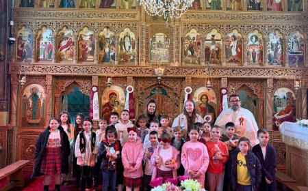 COLINDUL COPIILOR DE LA ȘCOALA DIN GHIRODA A ÎNSUFLEȚIT COMUNITATEA DE SFÂNTUL NICOLAE