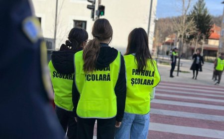PATRULA ȘCOLARĂ, DIN NOU PE STRĂZI