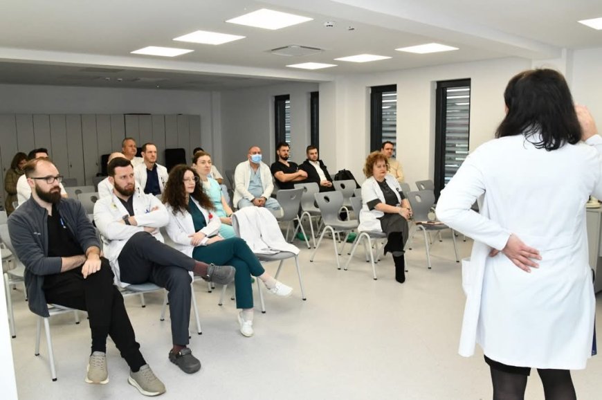Ședință multidisciplinară pentru cancerul de sân