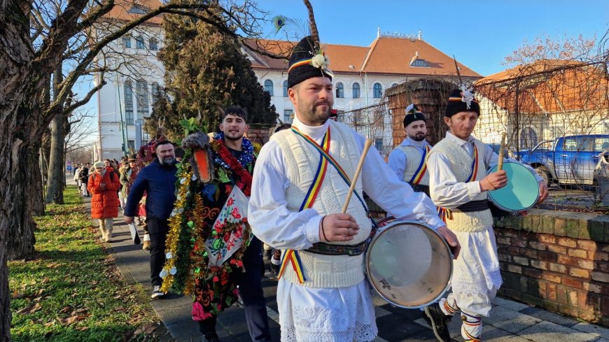 Alaiul Colindătorilor aduce tradițiile bănățene