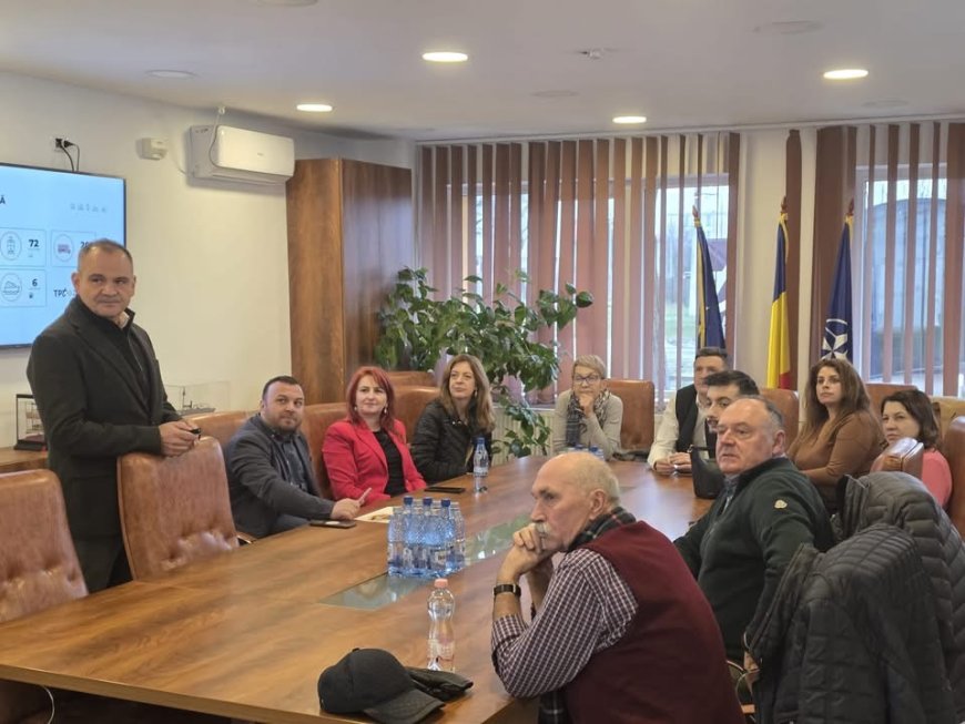 Consilierii au testat Tramvaiul Turistic și planurile STPT