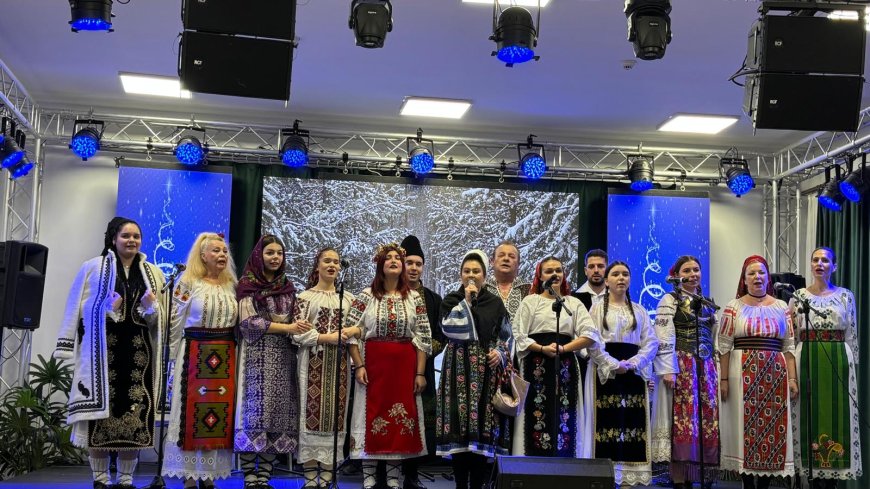 EMOȚIA SĂRBĂTORILOR DE IARNĂ, PUSĂ ÎN SCENĂ