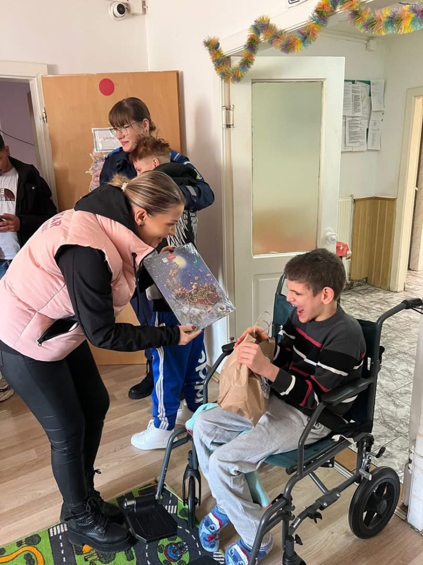 CRĂCIUNUL CARE SE SIMTE, NU SE ÎMPACHETEAZĂ
