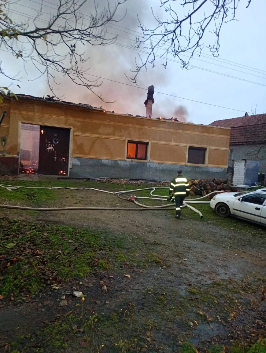 Sărbători de coșmar! Le-a ars casa din temelii