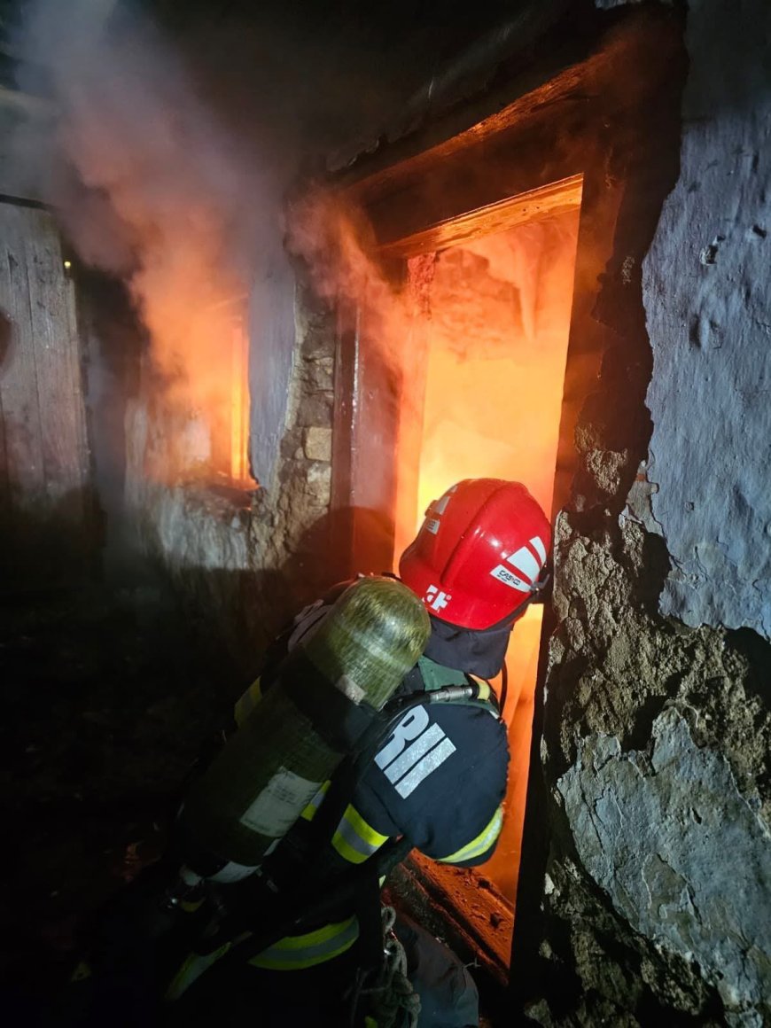 243 de misiuni și intervenții pentru pompierii hunedoreni în minivacanța de Crăciun