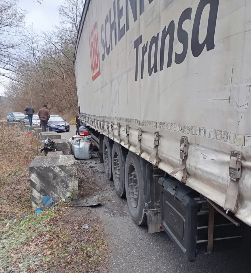 TRAFIC DAT PESTE CAP PE UN DRUM DIN VESTUL ȚĂRII