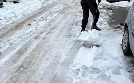 APEL CĂTRE PRIMARUL CĂLIN DOBRA: “CÂND SE VA CURĂȚA ZĂPADA DE PE CAROSABIL?