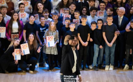 Peste 350 de elevi din Timișoara, premiați pentru performanță școlară