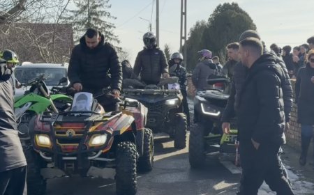 ROȚI DE FOC PENTRU UN SUFLET DE COPIL: Motocicliștii din tot județul, marș funebru pentru Mario