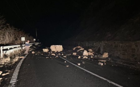 Căderi masive de rocă pe DN57