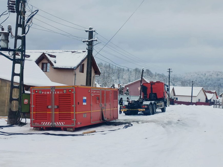 Toate forțele de intervenție sunt mobilizate în zonele afectate de vremea rea