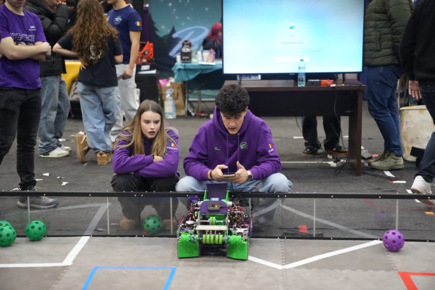 TINERII DIN TIMIȘOARA CONSTRUIESC VIITORUL PRIN ROBOTICĂ ȘI INOVAȚIE