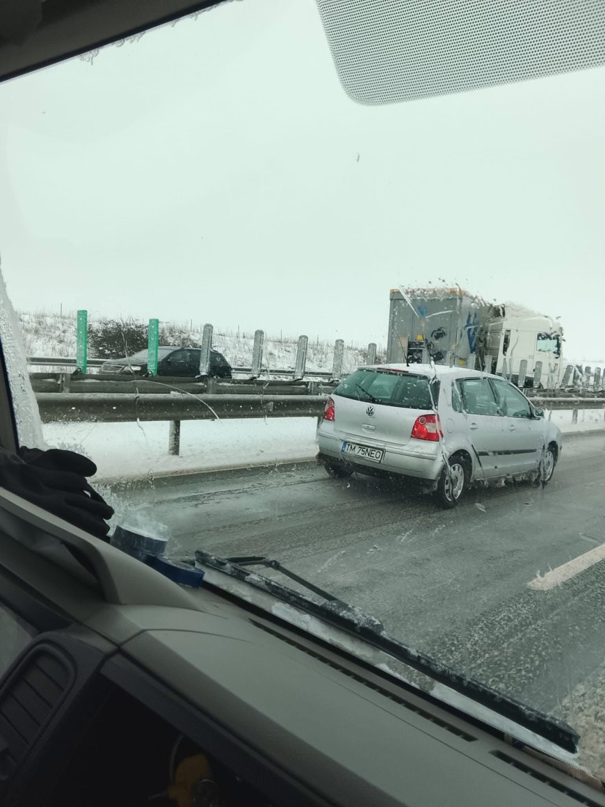 UN ACCIDENT PE AUTOSTRADĂ A DAT TRAFICUL PESTE CAP