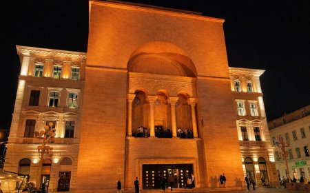 OPERA VA STRĂLUCI ÎN PORTOCALIU