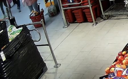 S-AU ÎMBOGĂȚIT DUPĂ CE AU GĂSIT UN PORTOFEL PIERDUT