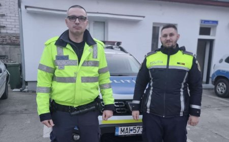 Polițiștii cărășeni au spus „NU” mitei în valută