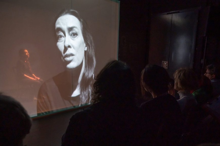 Premiera „Strada Fericirii 12A” la Teatrul Maghiar