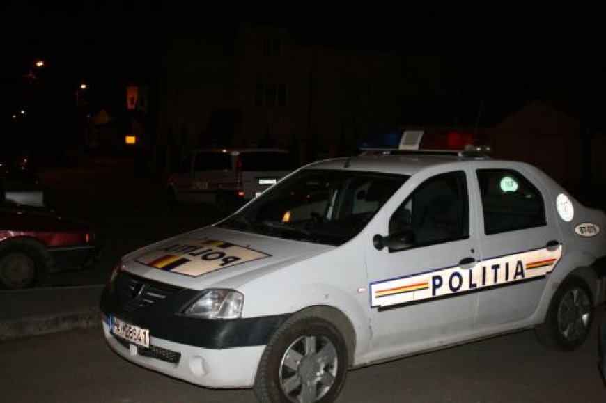 UN BĂRBAT BEAT ȘI-A AGRESAT MAMA
