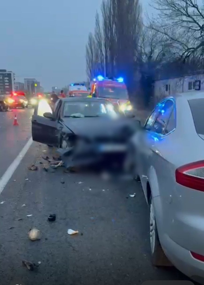 ACCIDENT ÎN LANȚ PE CALEA TORONTALULUI DIN TIMIȘOARA! DOUĂ PERSOANE RĂNITE