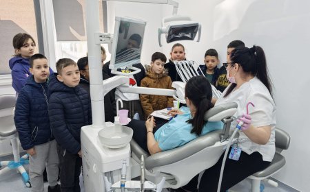 Cabinet stomatologic pediatric inaugurat la Moldova Nouă după peste 30 de ani fără servicii publice