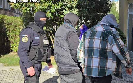 Intervenție a jandarmilor la Caransebeș: descoperite substanțe psihotrope