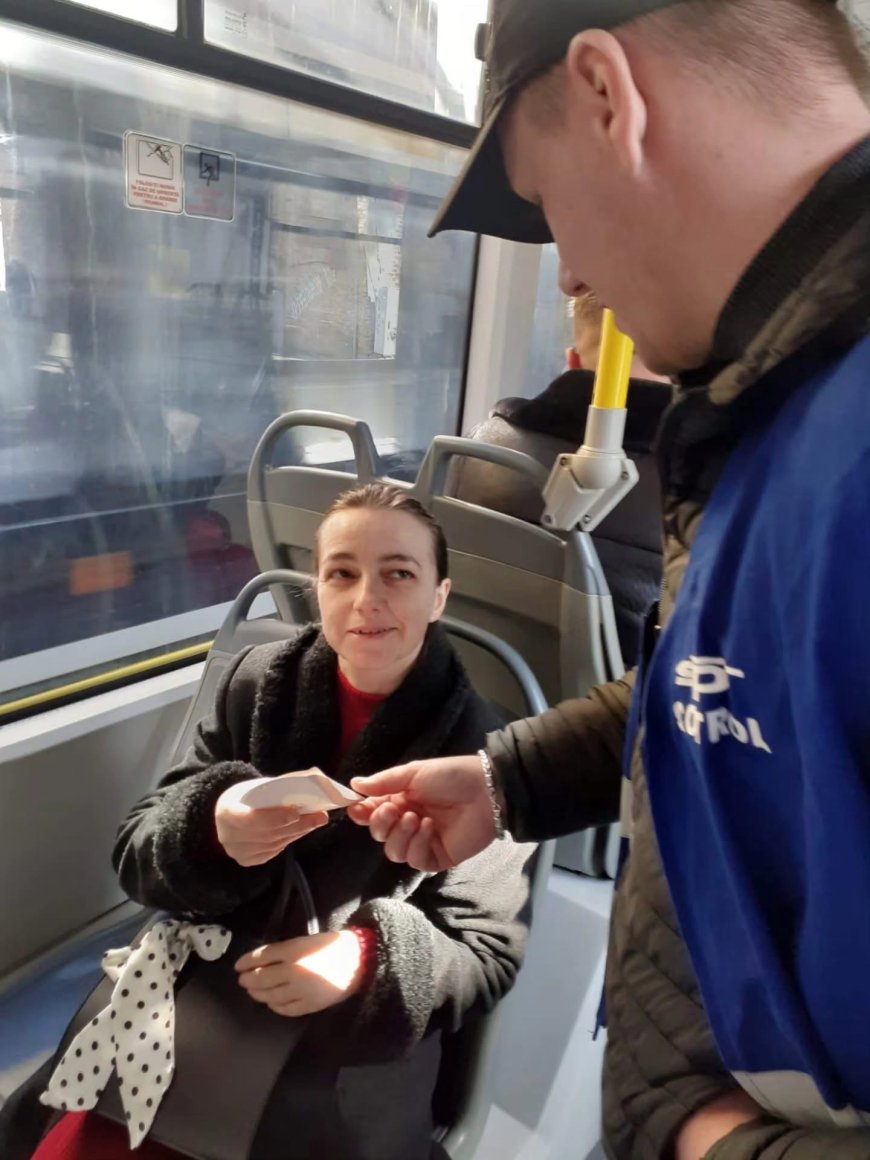 Zâmbete de 1 Martie în transportul public