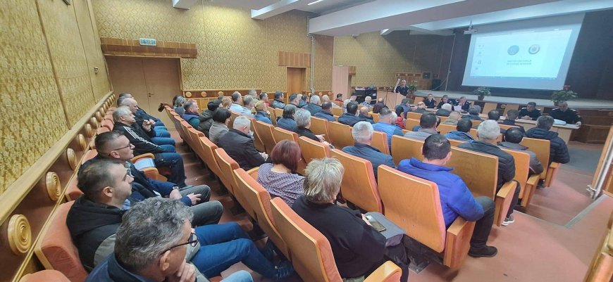 93 de ani de protecție civilă, marcați printr-un simpozion la Reșița