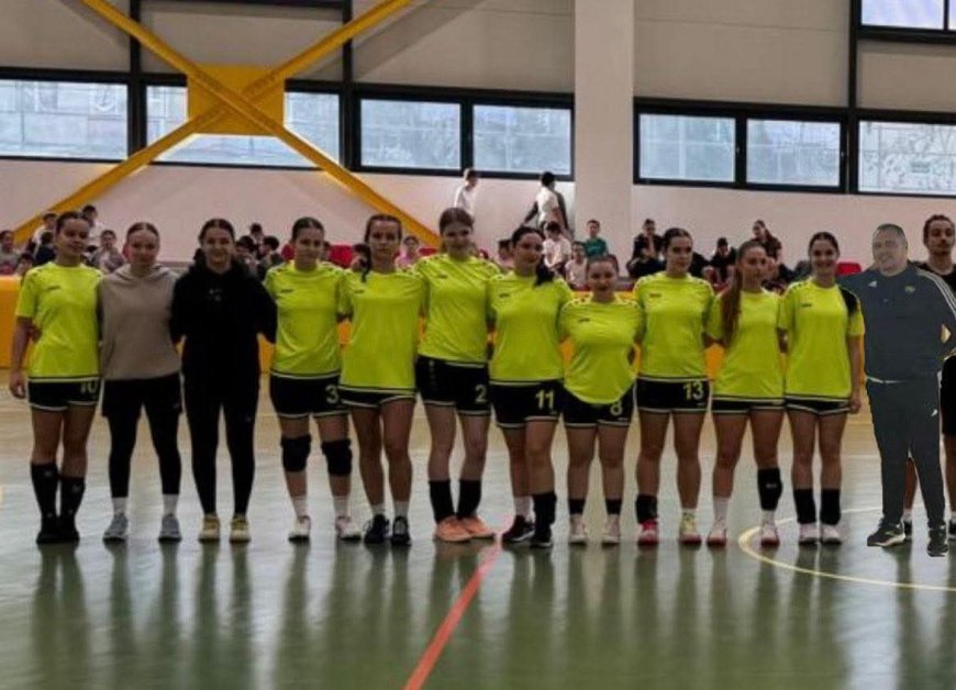 Handbalistele de la Padagogic, pe podiul