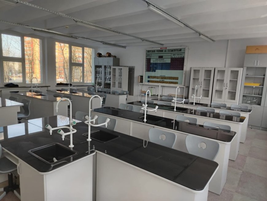 Laboratoare școlare moderne la Reșița