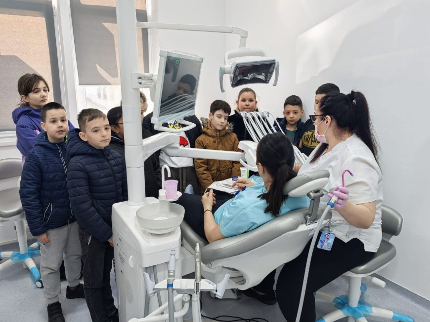 Cabinet stomatologic pediatric inaugurat la Moldova Nouă după peste 30 de ani fără servicii publice