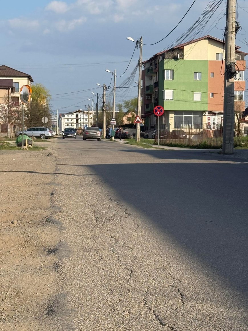 Lucrări de reparații pe strada Neptun din Giroc