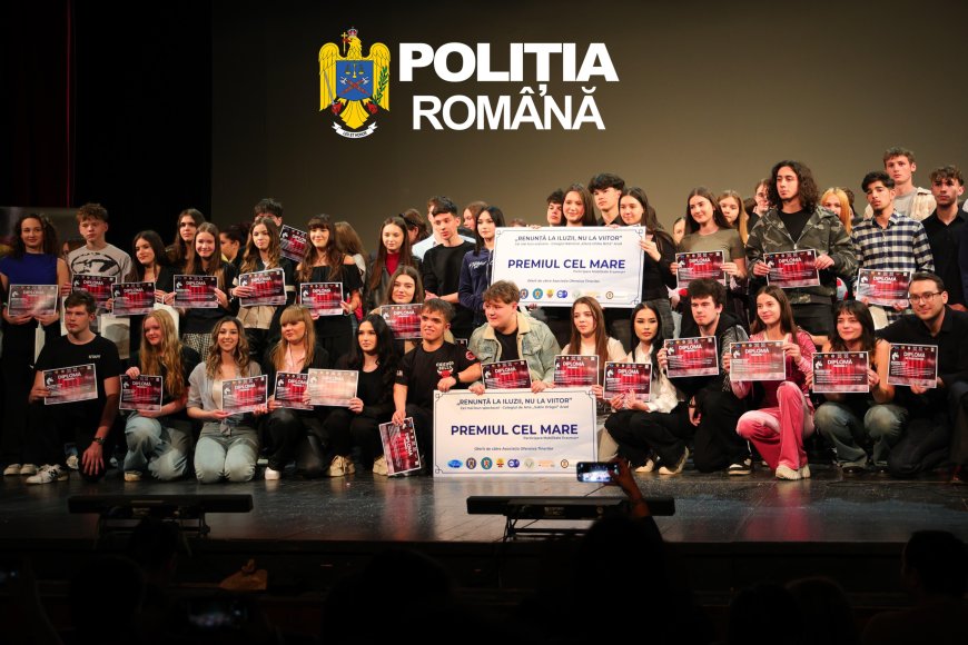 Elevi din Arad, pe scenă într-un proiect antidrog al poliției