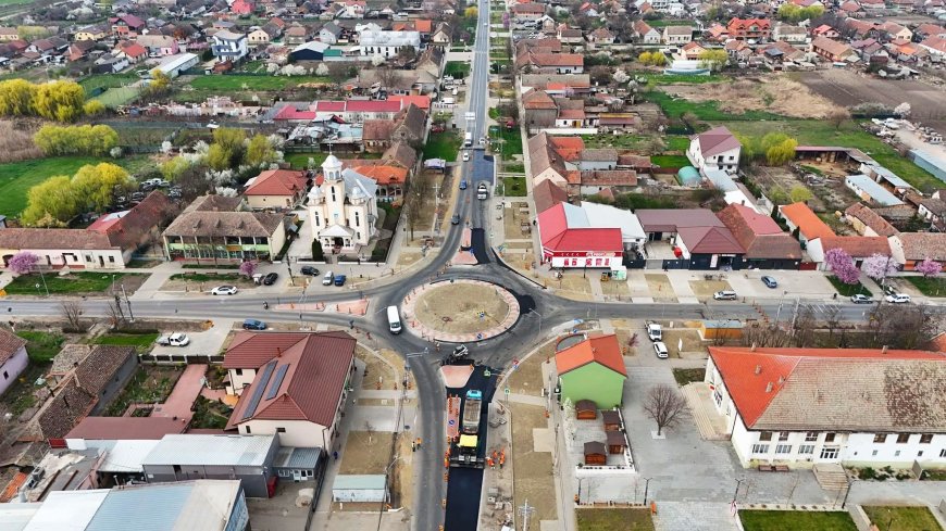 Intersecția de la Cărpiniș se apropie de finalizare