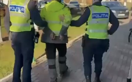 Fără permis și băut, reținut după ce a intrat cu mașina într-un pod