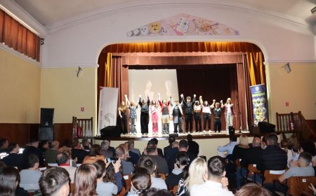 Prevenirea consumului de droguri, prin teatru