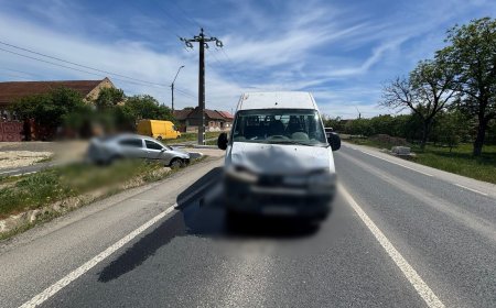 O șoferiță de 45 de ani a ajuns la spital în urma unei coliziuni produse pe DN 6