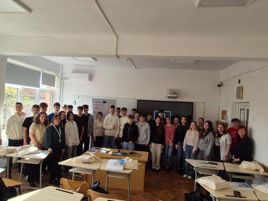 Elevii timișoreni învață despre mediu prin programul „EnviSchool” al UPT