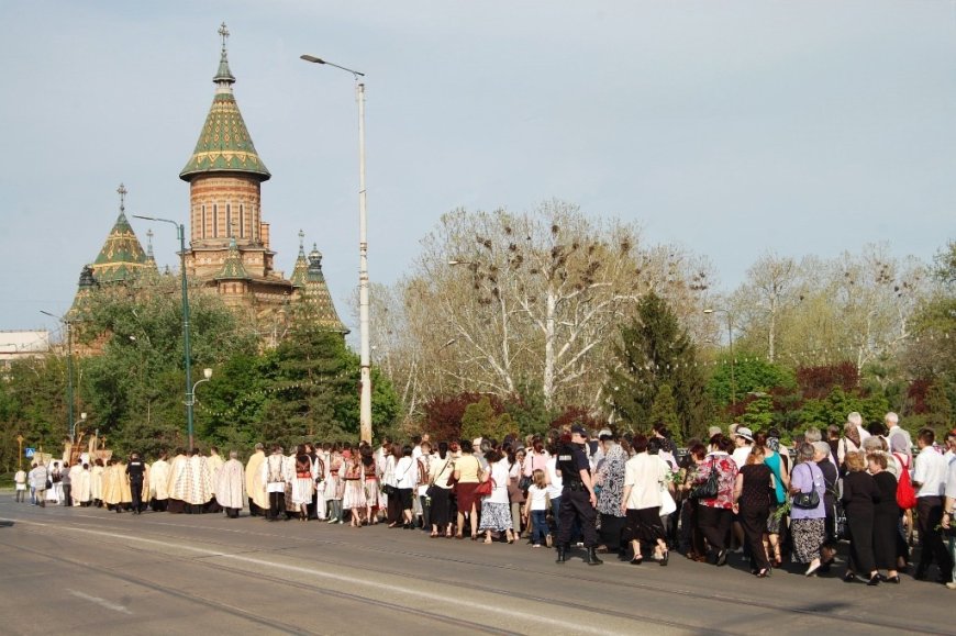 Restricții de trafic la Timișoara pentru Pelerinajul de Florii