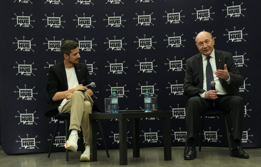 Traian Băsescu, la UPT: „Învățați mai întâi o meserie, apoi intrați în politică!”