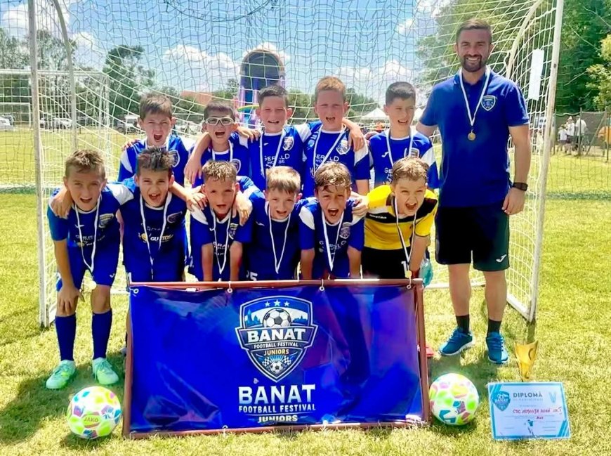 Banat Football Festival a transformat Sacoșu Turcesc în capitala fotbalului juvenil. 64 de echipe și sute de copii uniți de pasiunea pentru sport